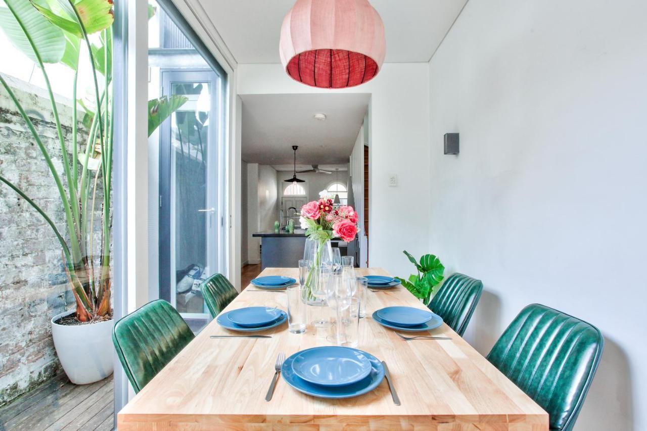 Astounding 3 Bedroom House Surry Hills 2 E-Bikes Included シドニー エクステリア 写真