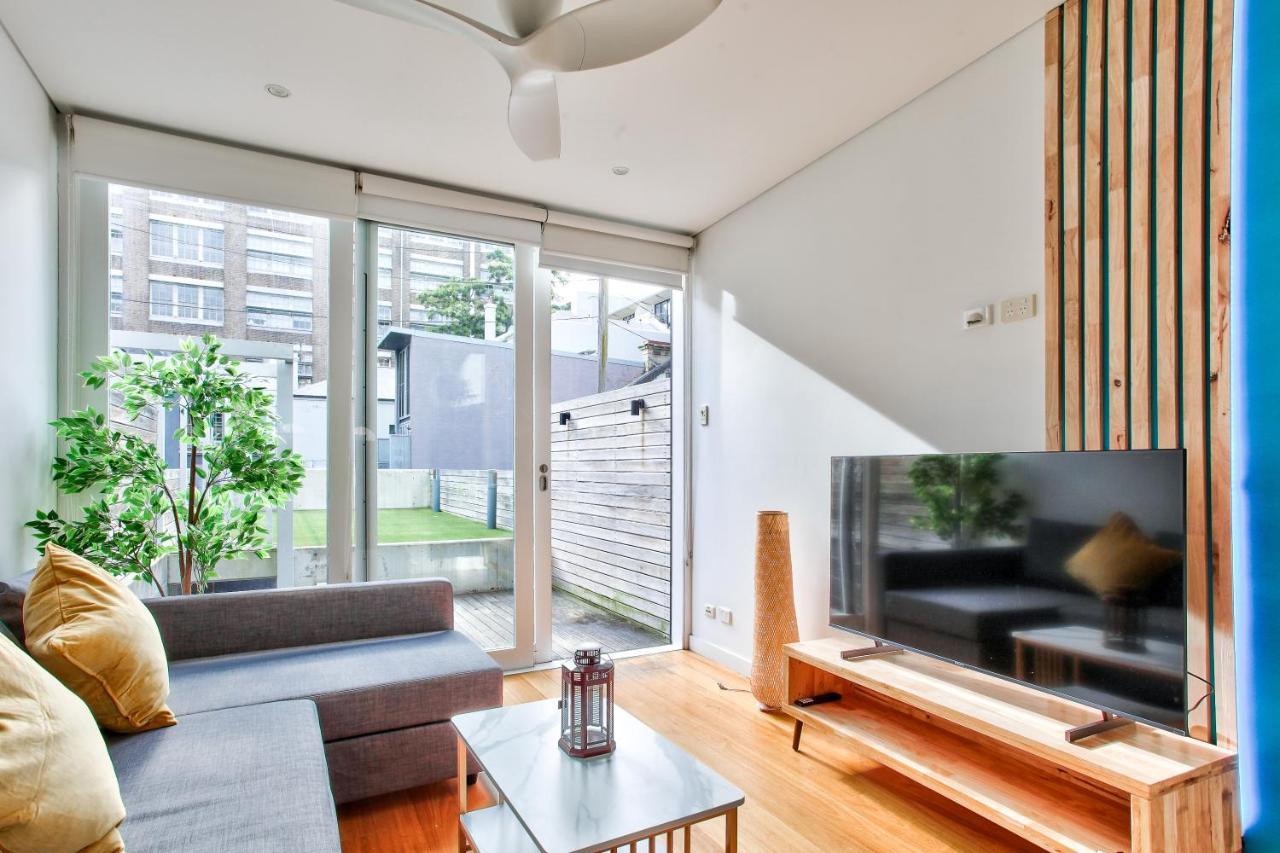 Astounding 3 Bedroom House Surry Hills 2 E-Bikes Included シドニー エクステリア 写真