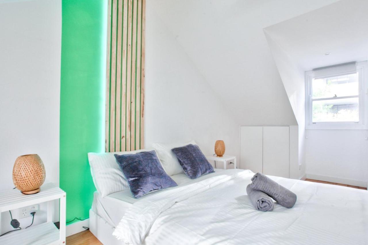 Astounding 3 Bedroom House Surry Hills 2 E-Bikes Included シドニー エクステリア 写真